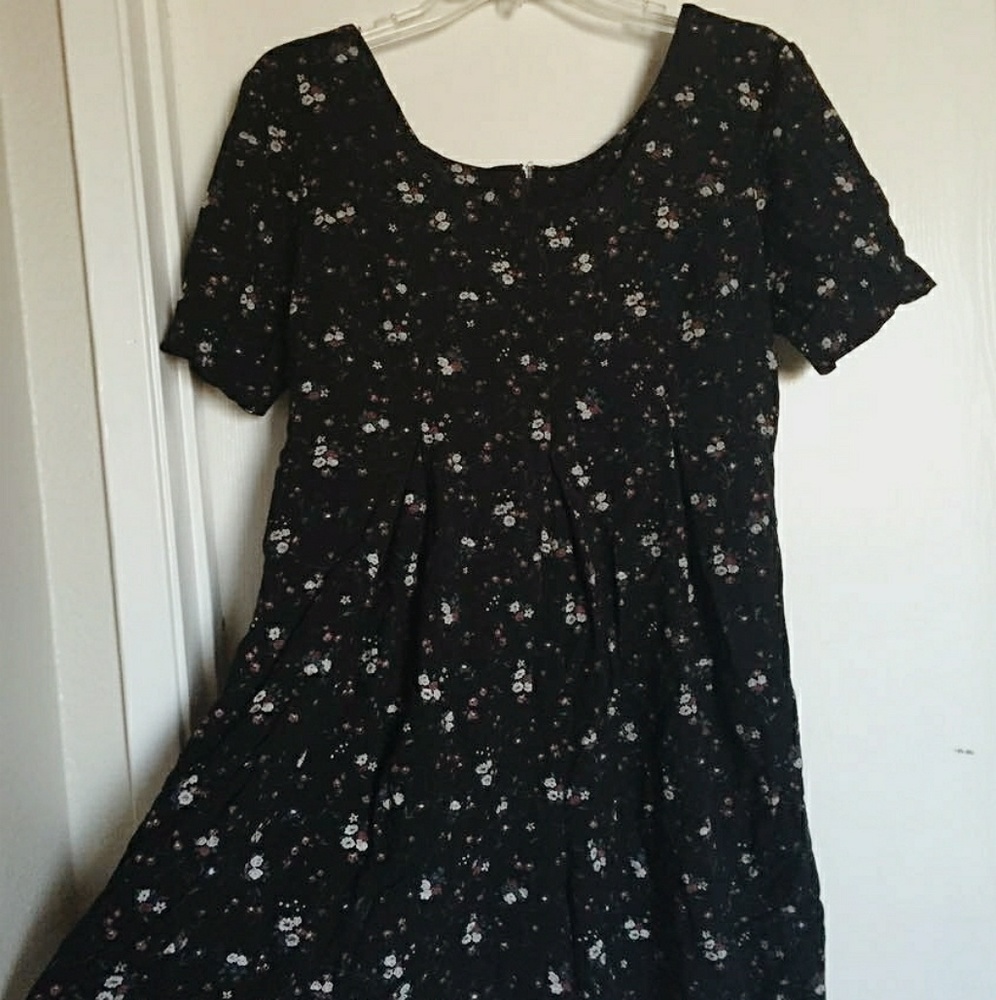 Vintage 90's grunge floral romper